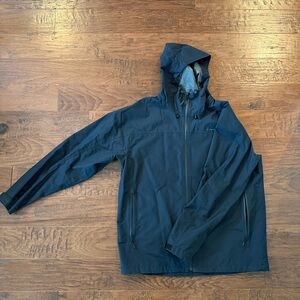 Men's Filson Swiftwater Navy Blue Rain Jacket